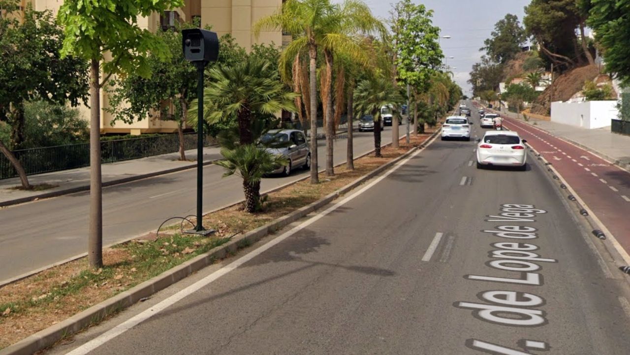 «Es intolerable»: denuncian que un radar de Málaga lleva tres años duplicando multas sin que el Ayuntamiento lo corrija