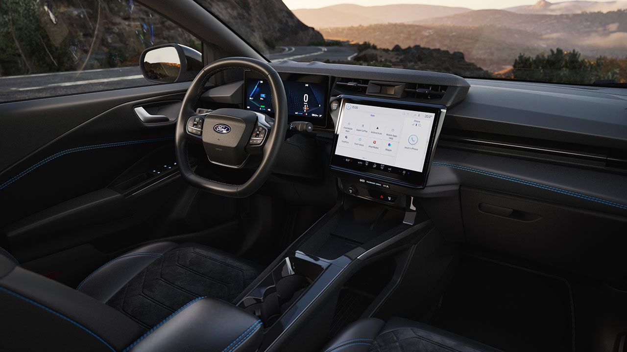 Ford Puma Gen-E Black Edition - interior