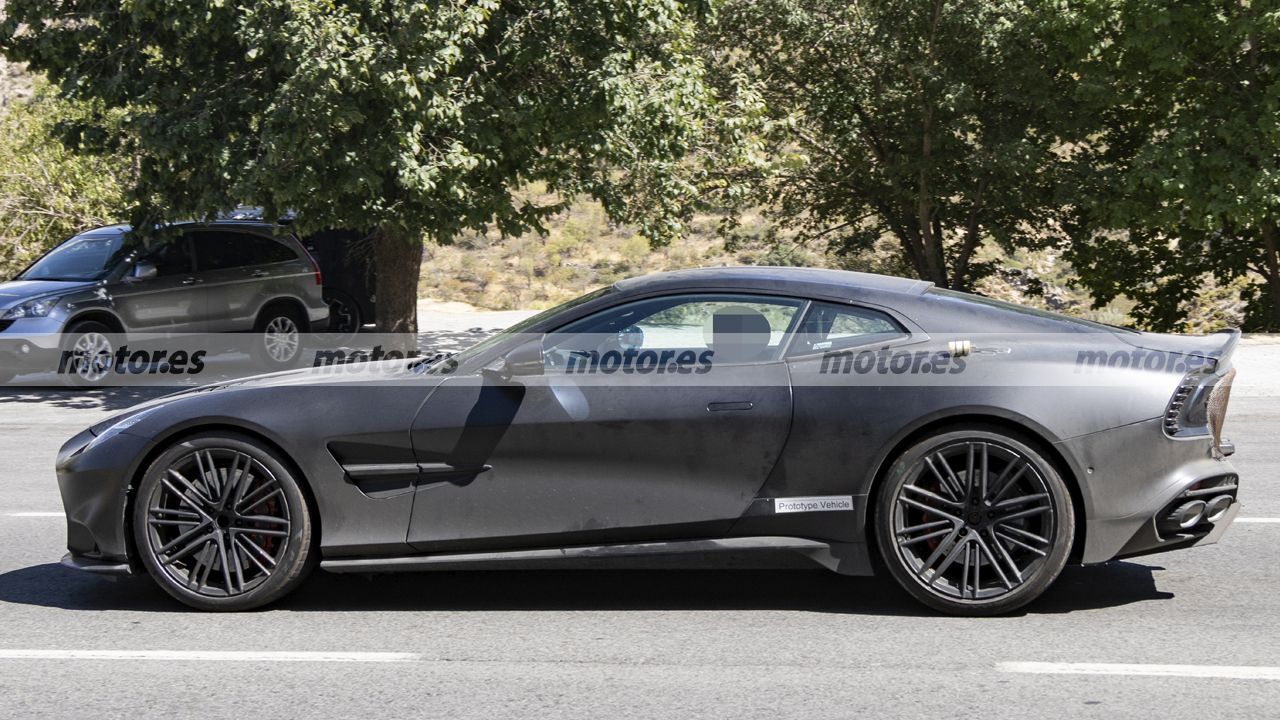 Fotos espía Aston Martin Vanquish S 2027