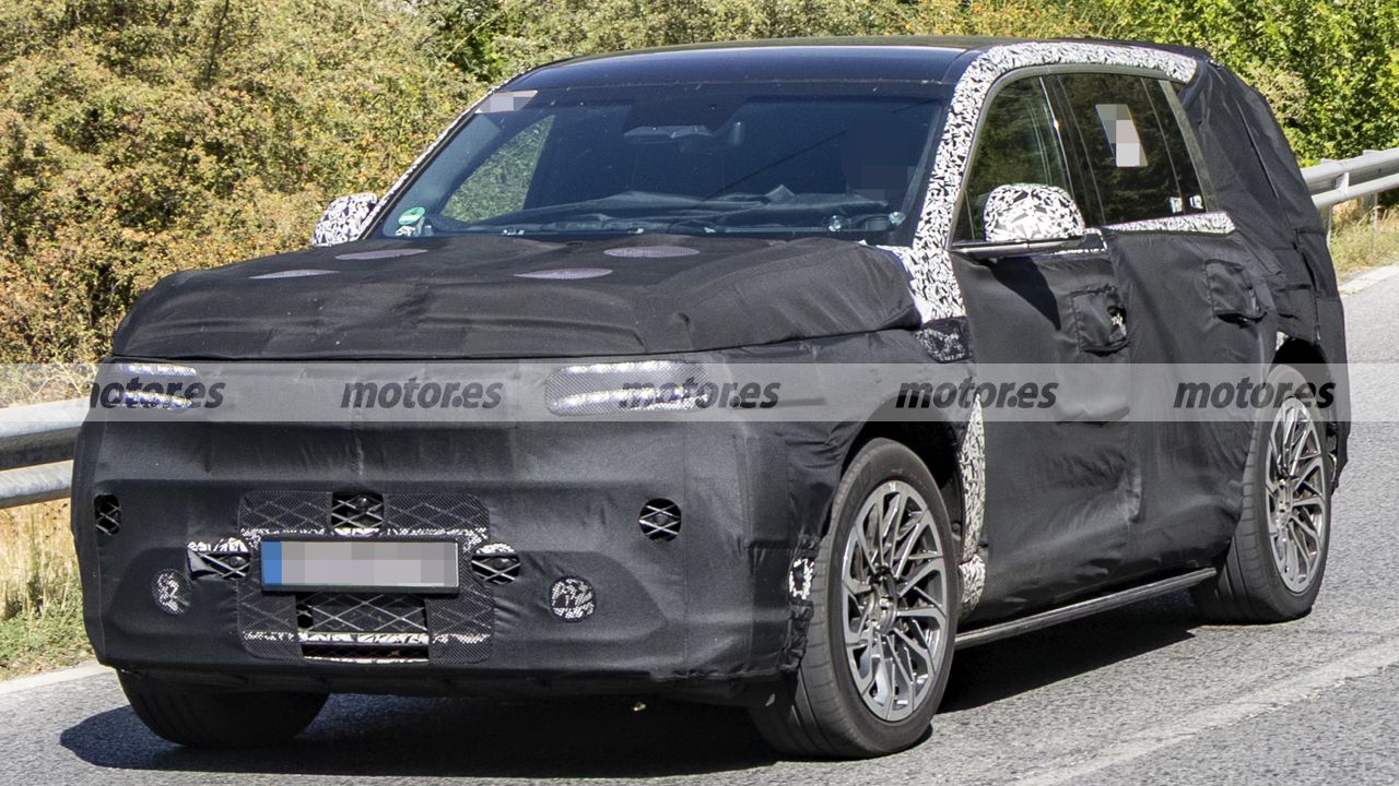 El genesis gv90 llega para plantar cara a bentley con 666 cv, pero su enorme batería deja una autonomía que sorprende 4