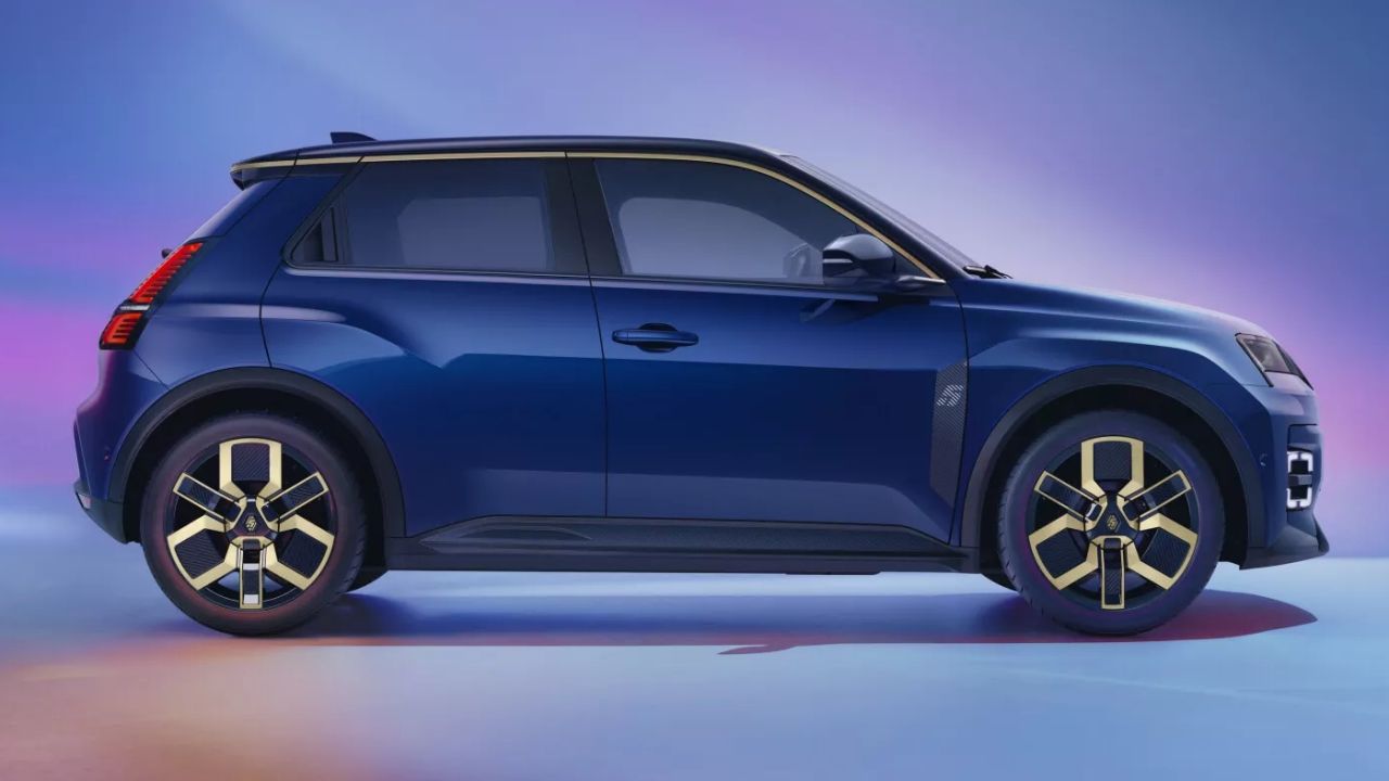 Renault ha cambiado la gasolina por baterías, pero no ha perdido aquello que hacía especiales a sus mejores coches