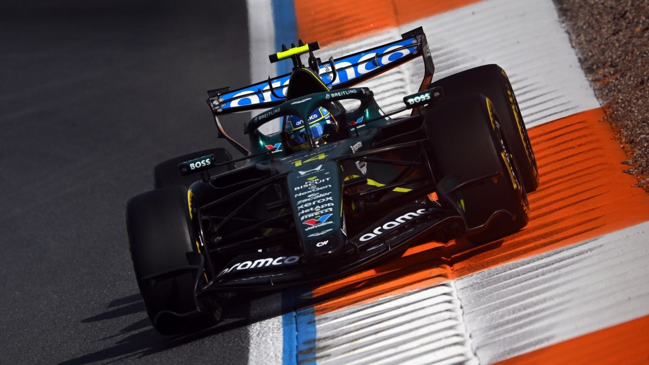 Honda y el alerón trasero le amargan a Alonso el debut con el nuevo motor: «Todo parecía ir bien en los libres, pero…»