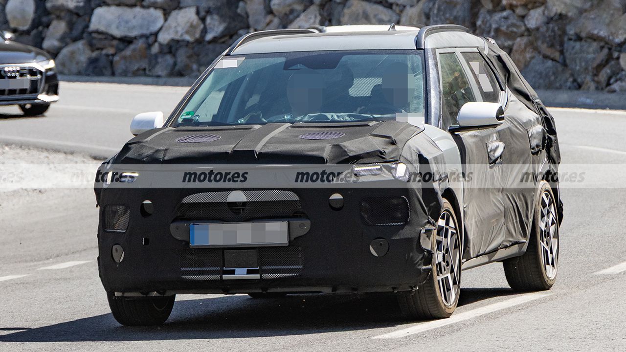 Hyundai BAYON 2027 - foto espía