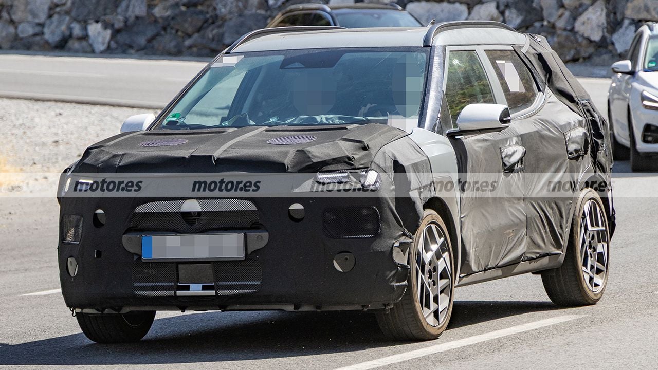 Cazado el nuevo Hyundai BAYON 2027, más grande y renovado de arriba abajo con un motor híbrido para plantar cara a Toyota