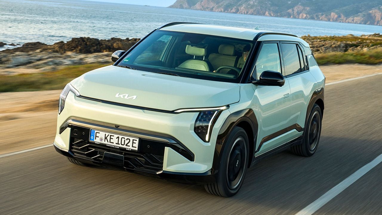 Seis funciones del Kia EV3 que cobran sentido en verano (y la letra pequeña que conviene conocer de cada una)