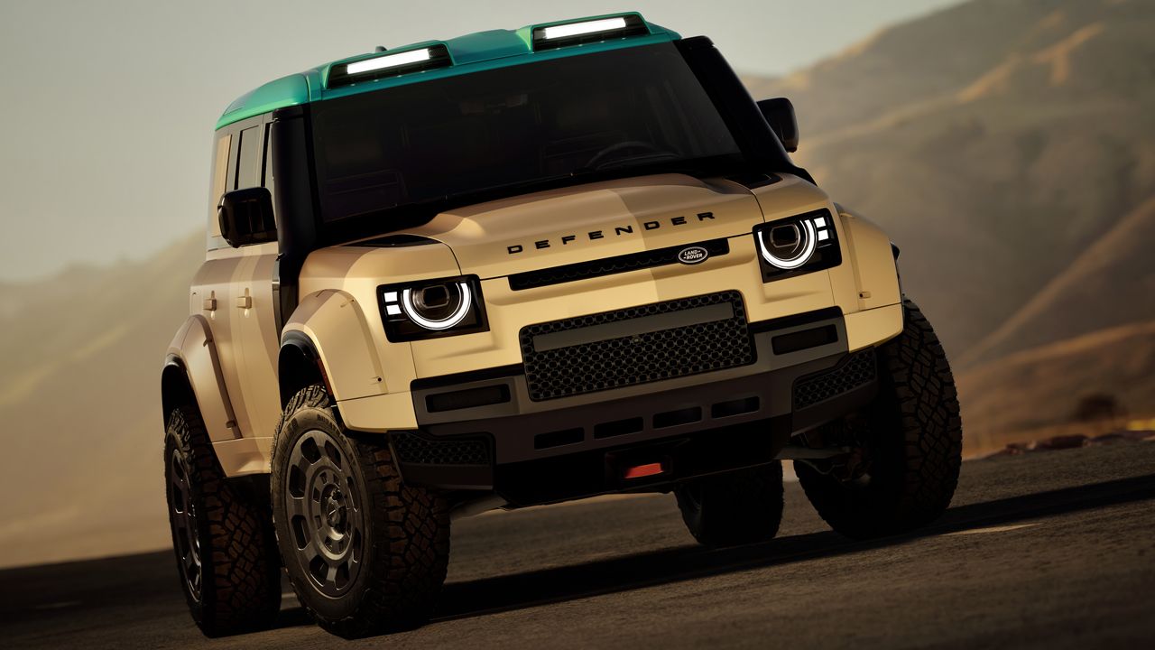 El Land Rover Defender que ganó el Dakar llega a la calle con 635 CV y un permiso para hacer locuras