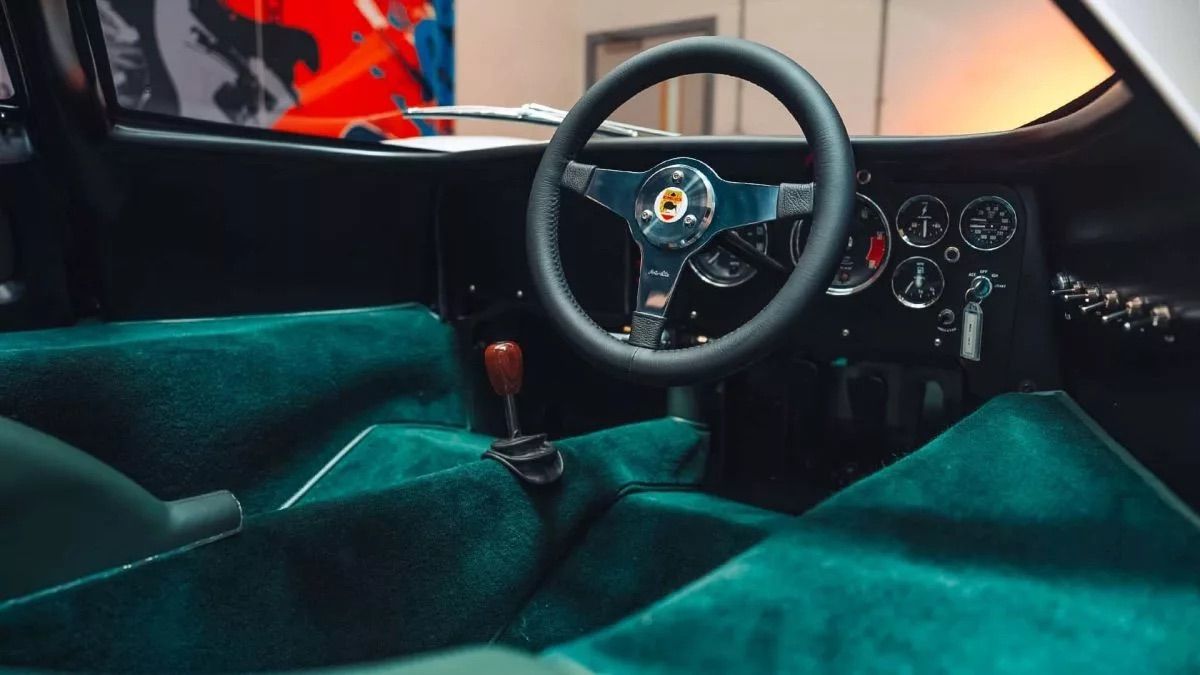 El nuevo McLaren llegaría con cambio manual después de muchos años