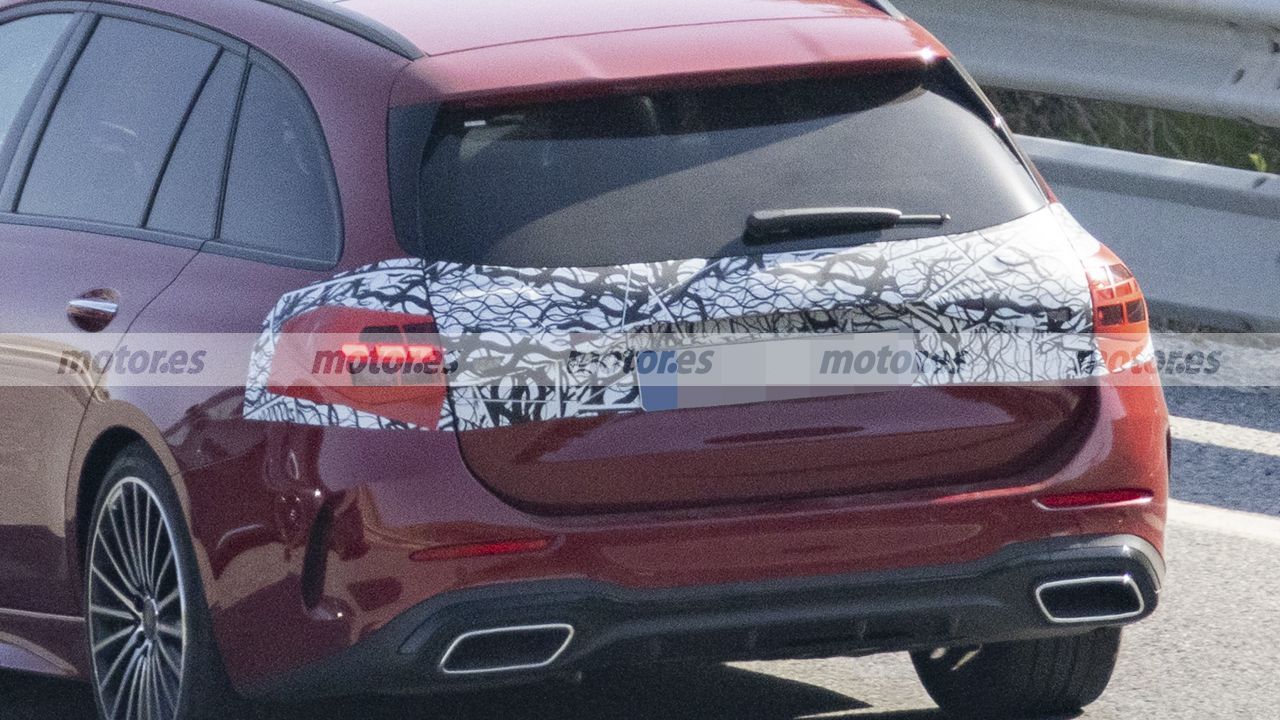 Fotos espía Mercedes Clase C Estate Facelift 2027