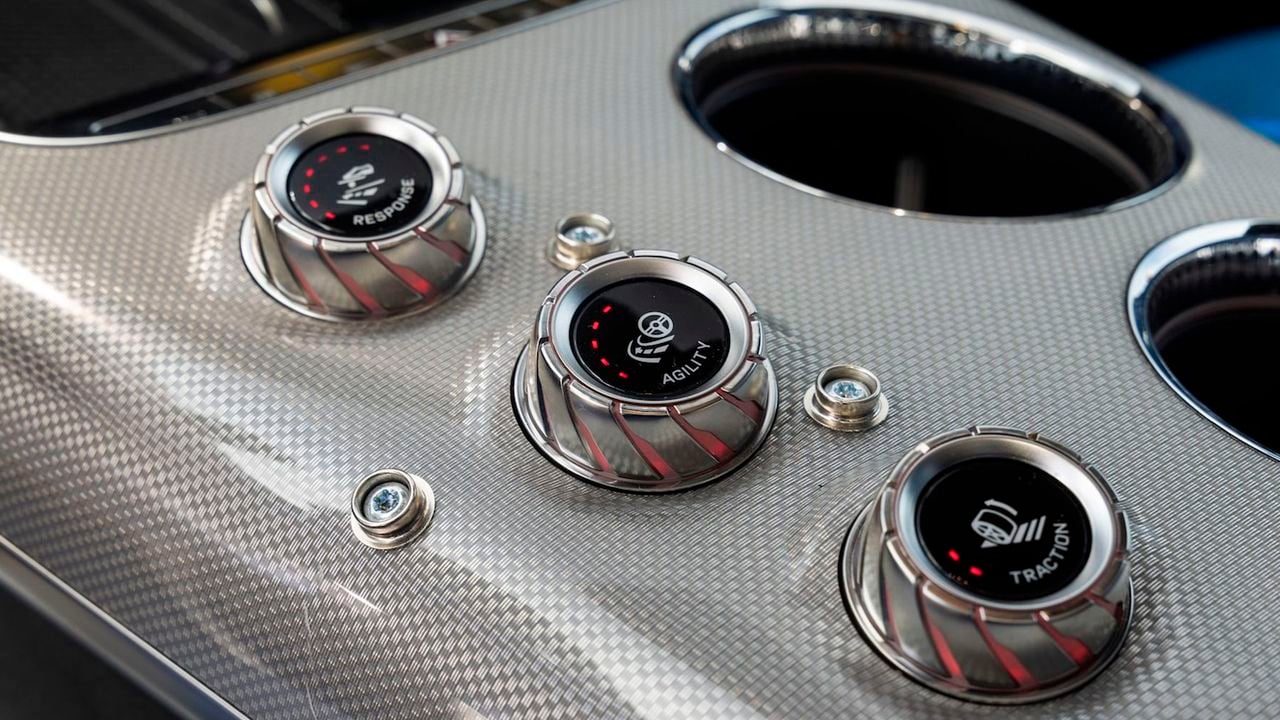 Teaser Mercedes-AMG GT SUV 2027