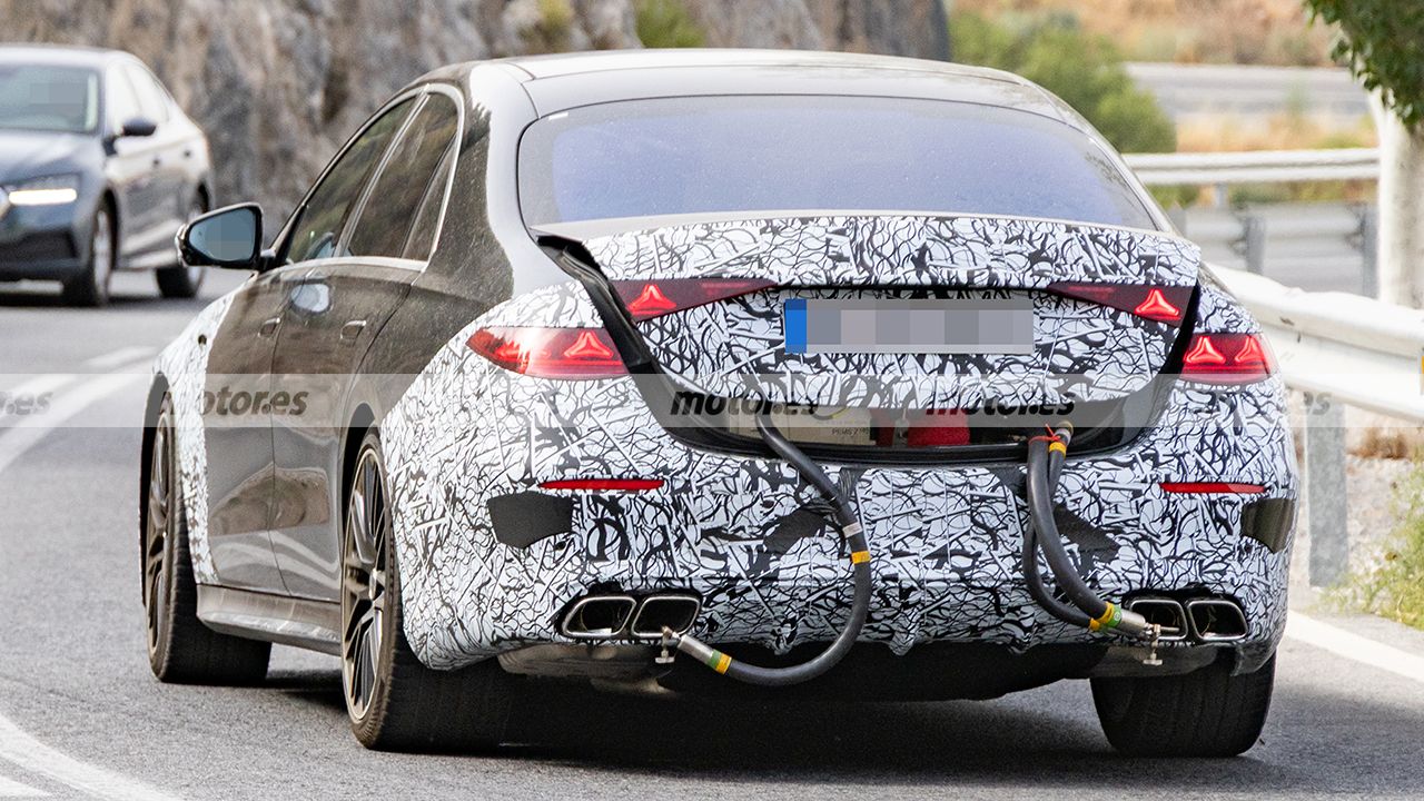 Mercedes-AMG S 63 2027 - foto espía posterior