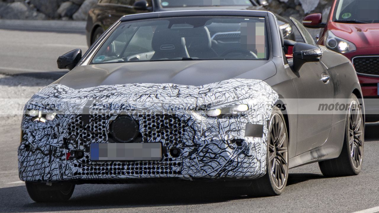 El Mercedes CLE Cabrio 2027 cambia por dentro lo que no hace por fuera, y recupera un V8 de casi 600 CV