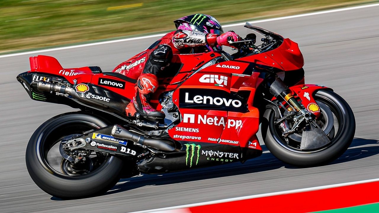 «Las locuras de Dall'Igna han sido muchísimas»: su piloto probador aborda las críticas a Ducati
