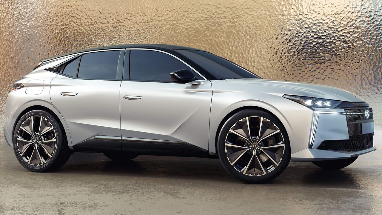El BMW Serie 1 tiene un desafío francés: cuesta menos, ofrece más maletero y además lleva etiqueta ECO