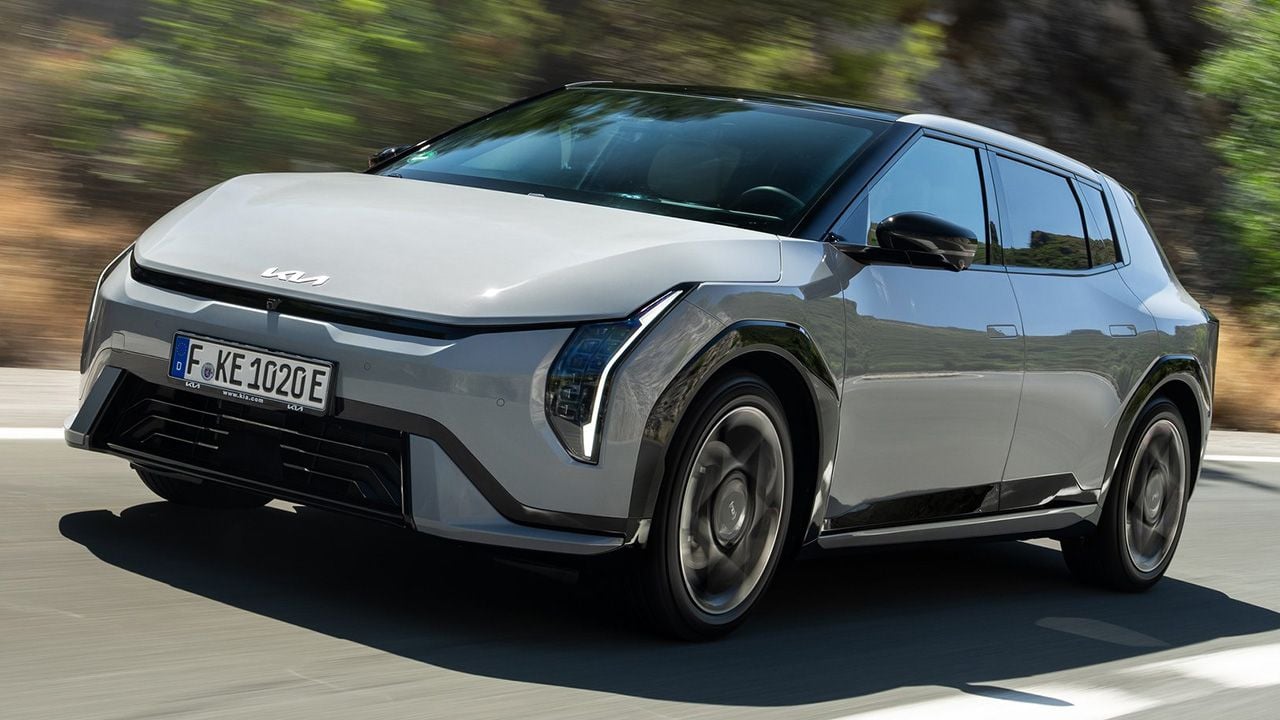 KIA EV4