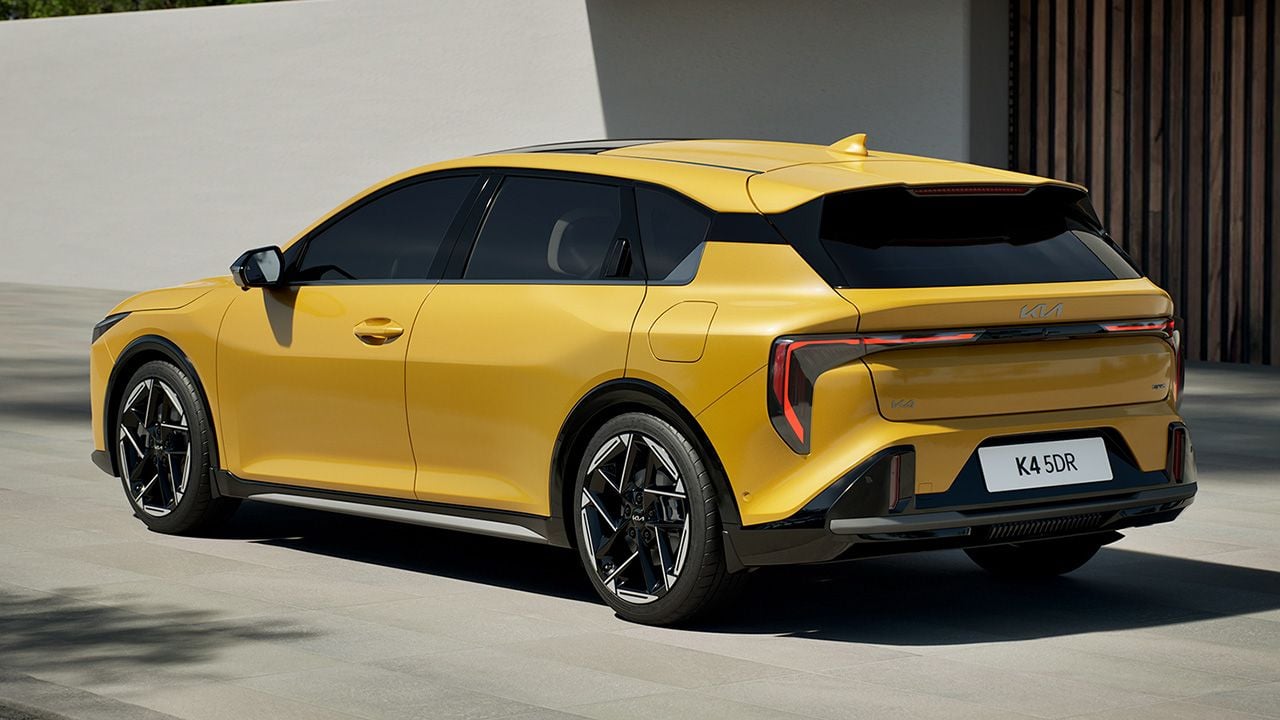 KIA K4 - posterior