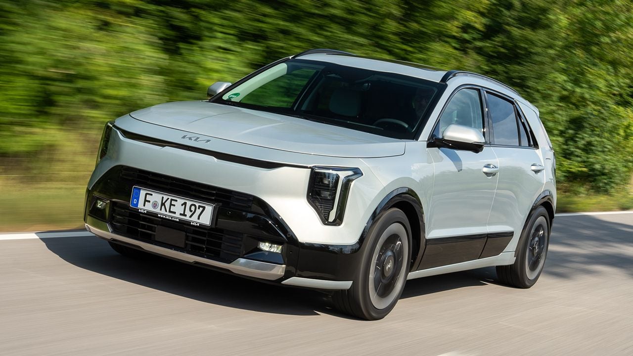 El Toyota C-HR, mira por el retrovisor: el nuevo KIA Niro llega con 10.100 € de rebaja y menor consumo