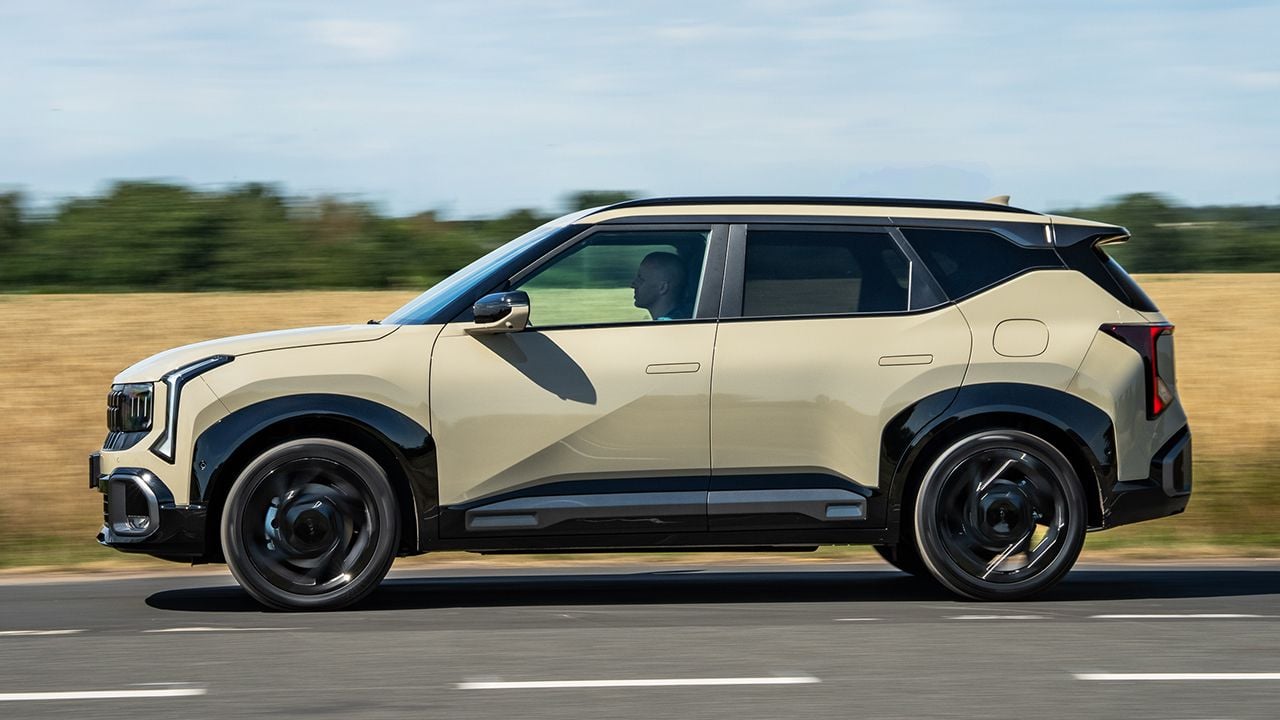 El SUV de KIA que ha triunfado en medio mundo llega a España con precio rebajado, motor turbo de 180 CV y buen equipamiento