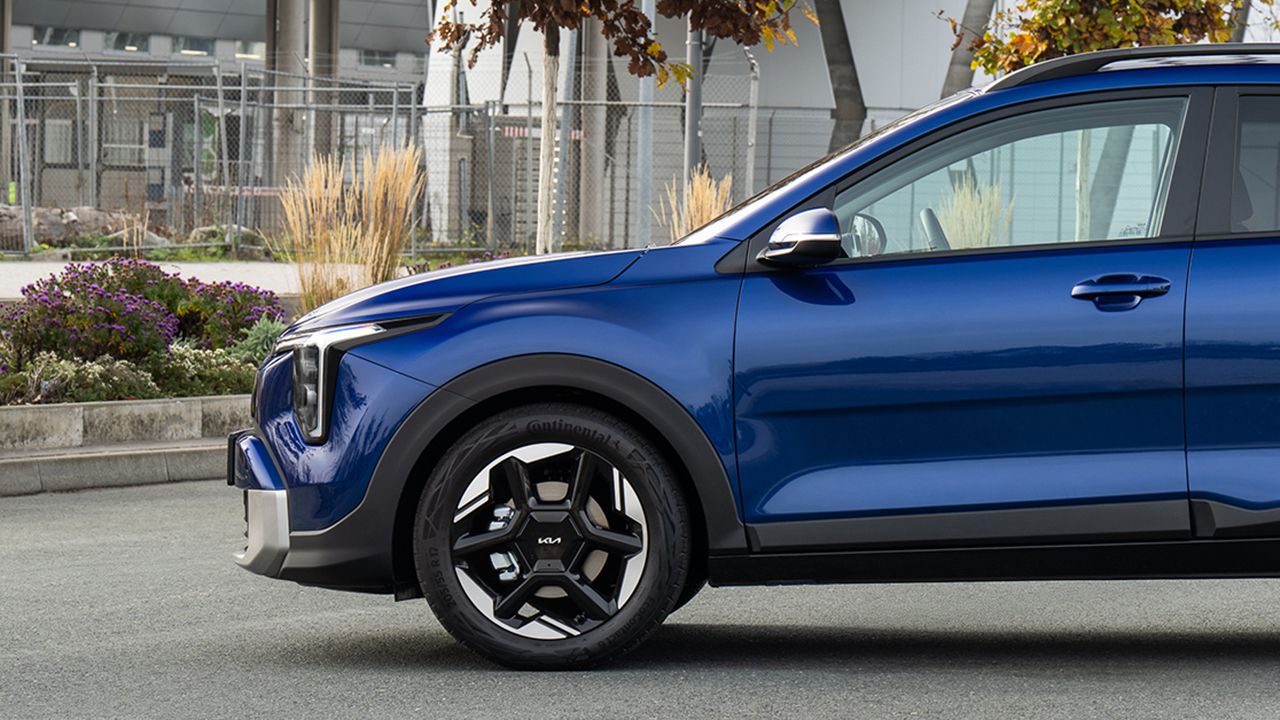 No tiene nada de low-cost pero es más barato que un Dacia, ha sido actualizado y, con 4.600 € de descuento, es un chollo