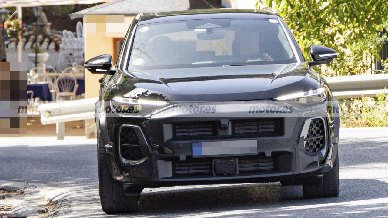 El Porsche que todos confunden con un Audi Q5 lleva más de un año escondiendo un secreto y ya empieza a delatarse