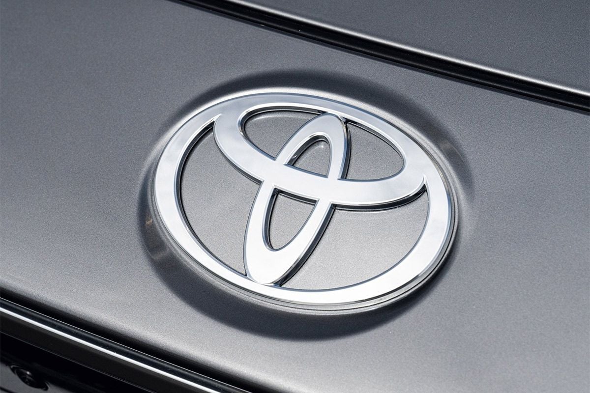 Toyota dispara un 75,6% su beneficio trimestral gracias al yen... y a Trump
