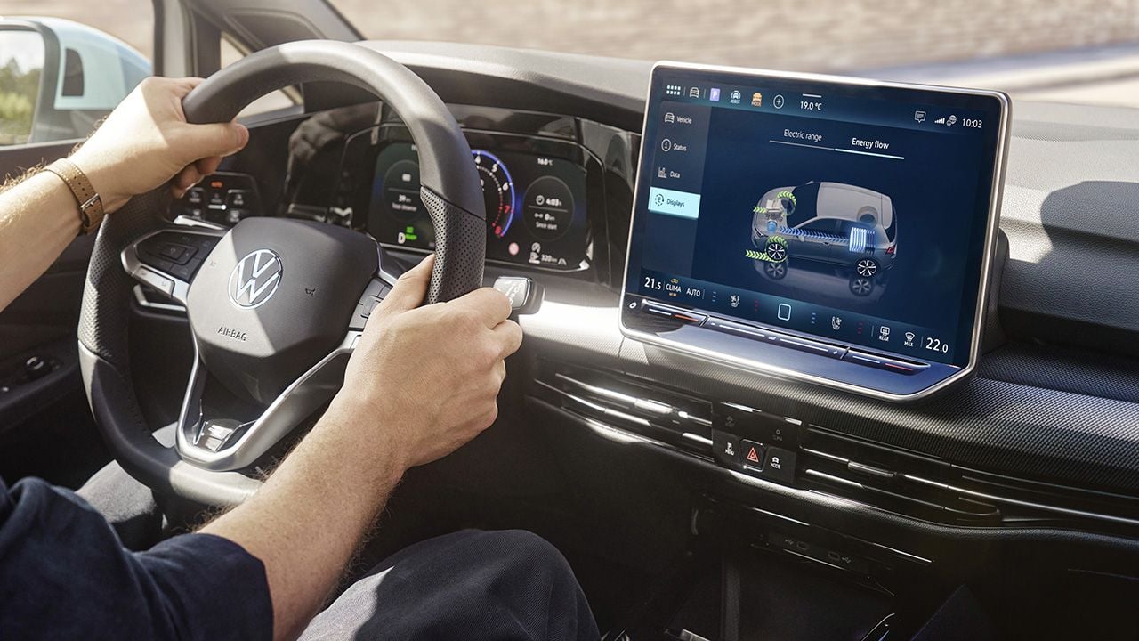 Volkswagen Golf Hybrid - interior