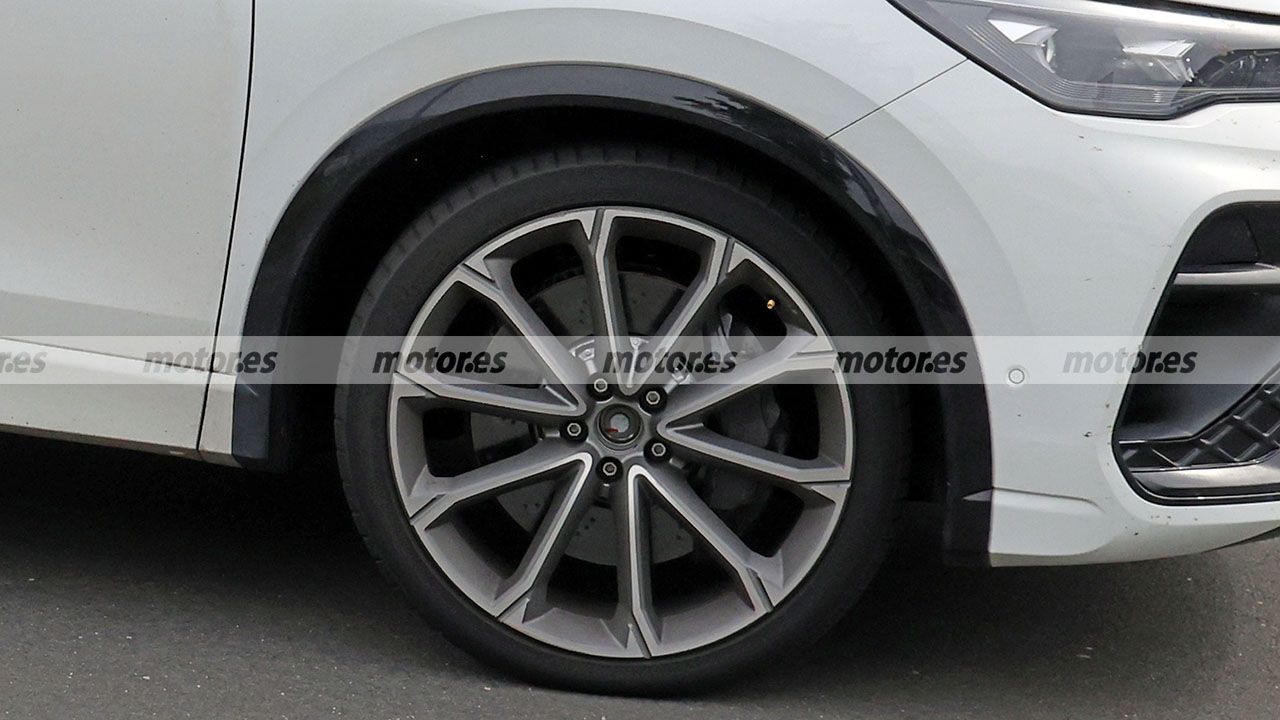 Volkswagen Tiguan R - foto espía