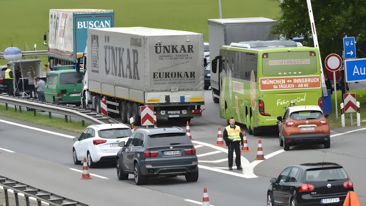 Así son los controles de tráfico en Austria: siete organismos a la vez, multas en el acto y ni los turistas se libran