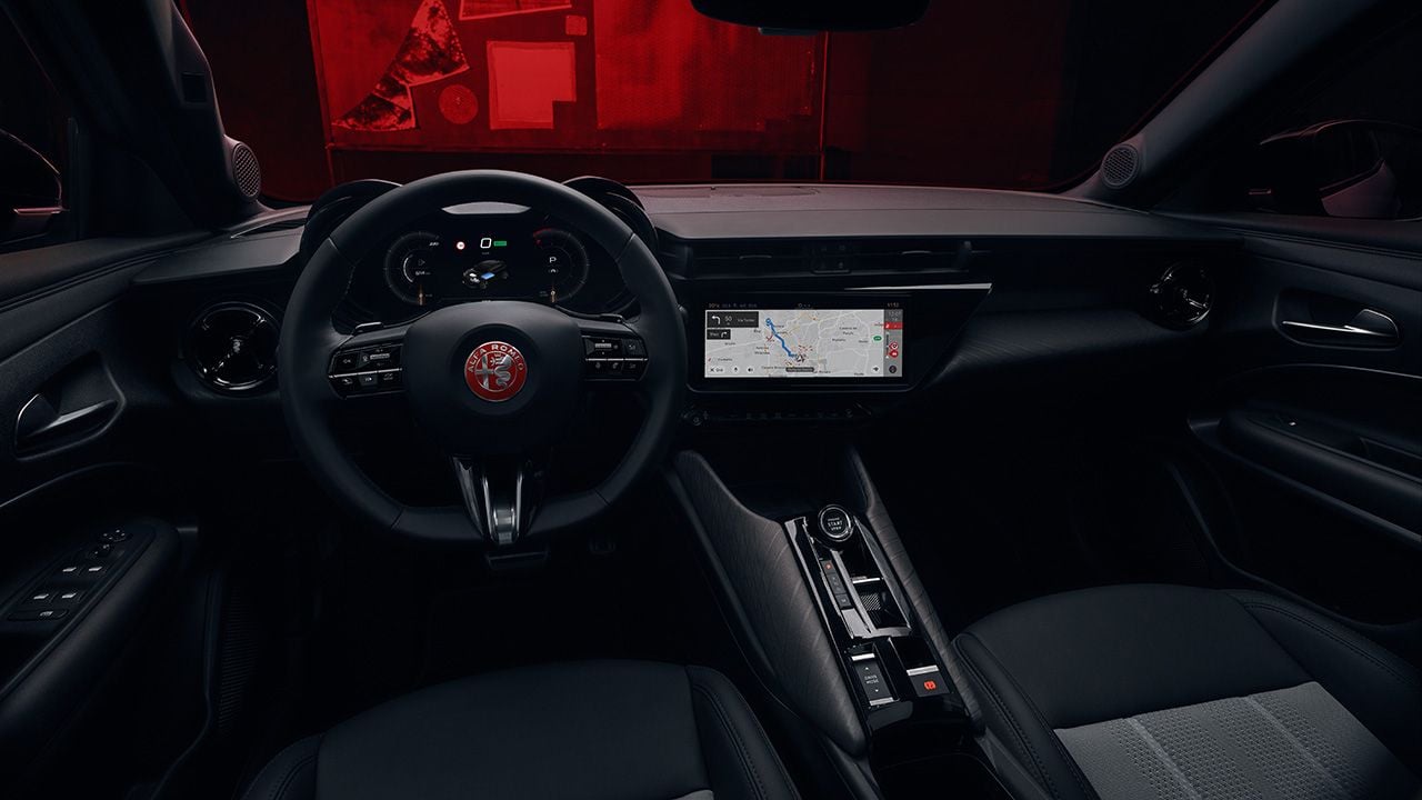 Alfa Romeo Junior Edizione Luna Rossa - interior