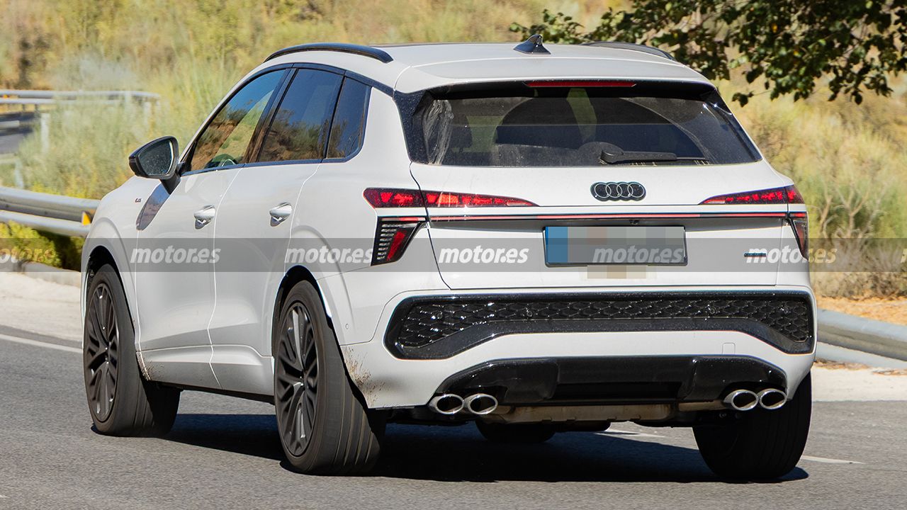 Audi SQ3 2027 - foto espía posterior