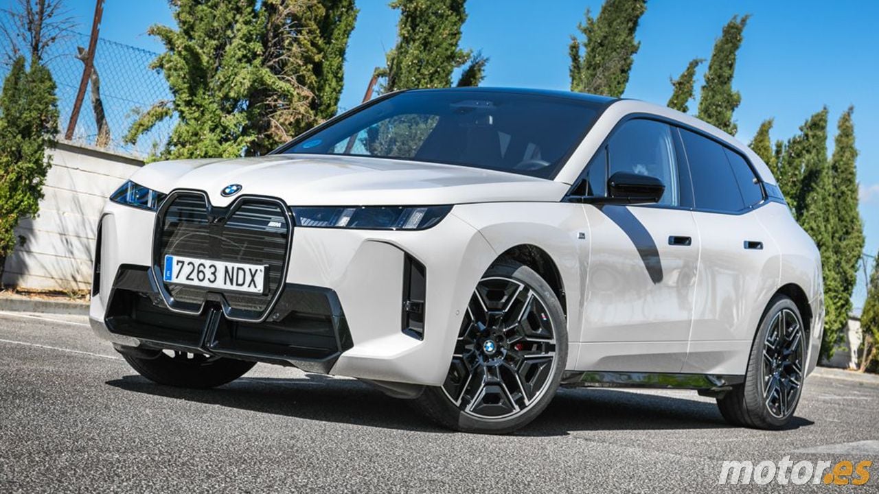 BMW iX