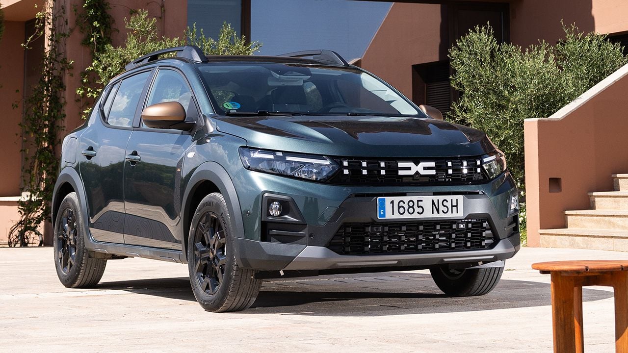 Dacia Sandero Stepway hybrid 155