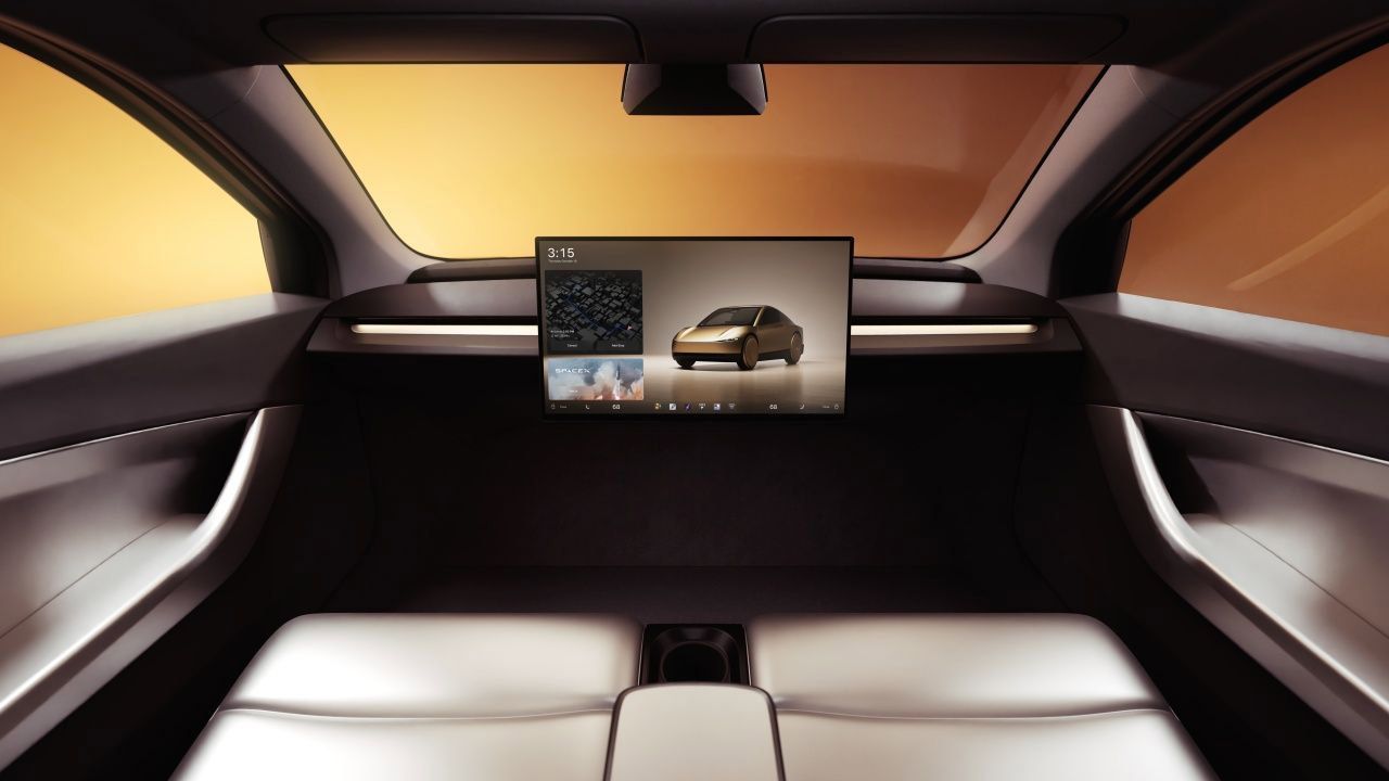 Interior sin volante ni pedales del Tesla Cybercab