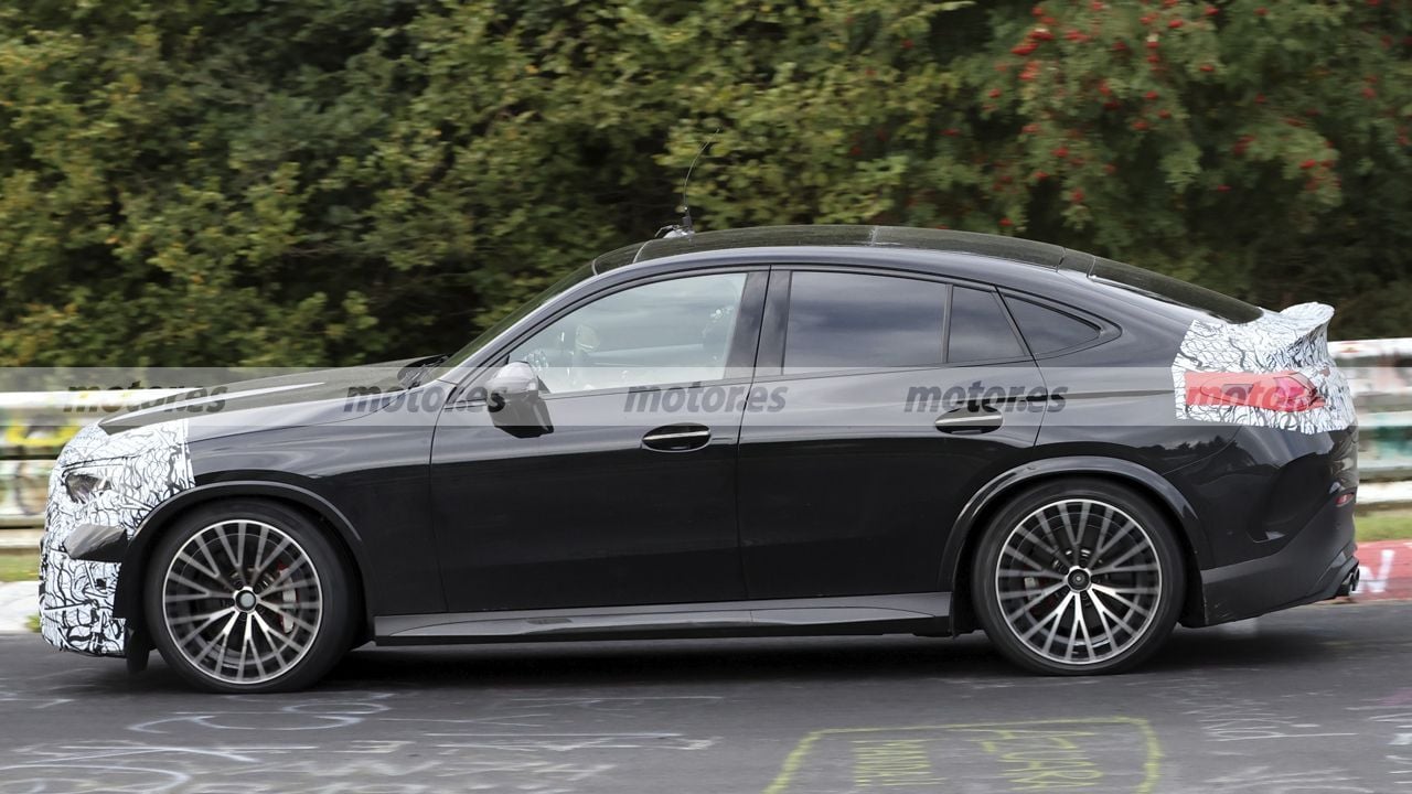 Fotos espía Mercedes-AMG GLC 53 Coupé Facelift 2027