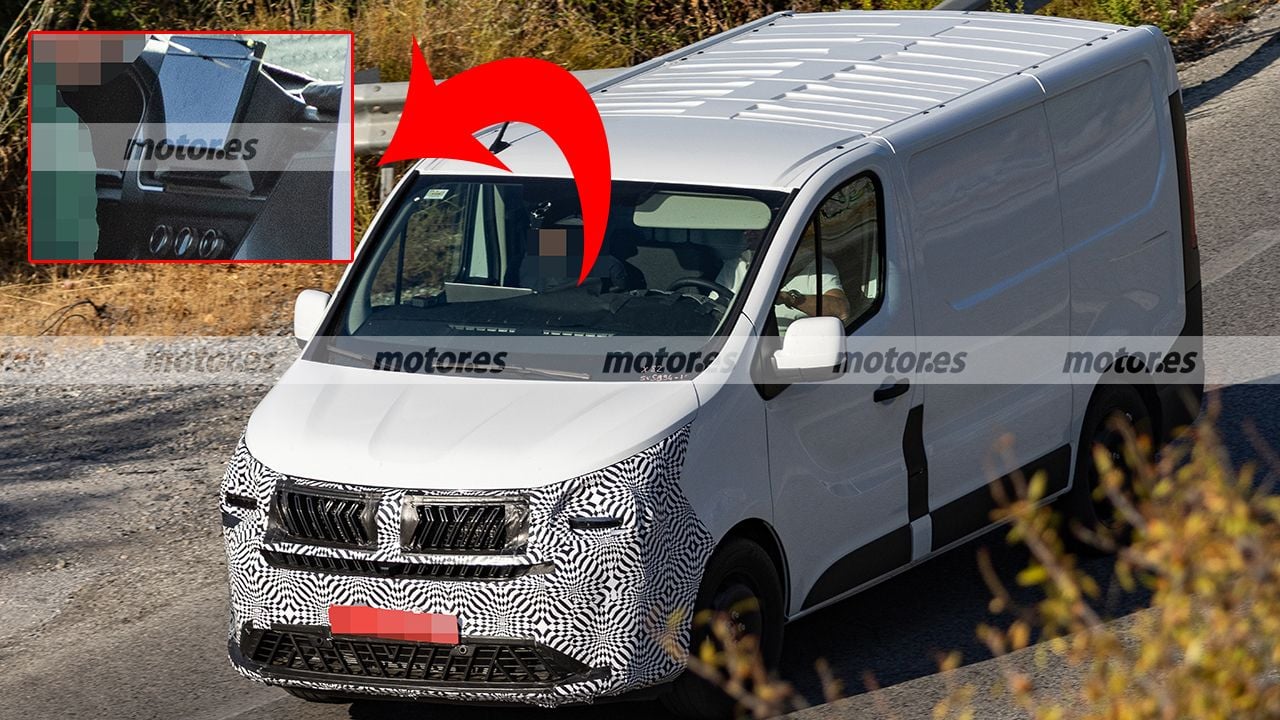 El interior del nuevo Renault Trafic 2028 se descubre bajo el sello de Nissan, cazada la renovación del Primastar