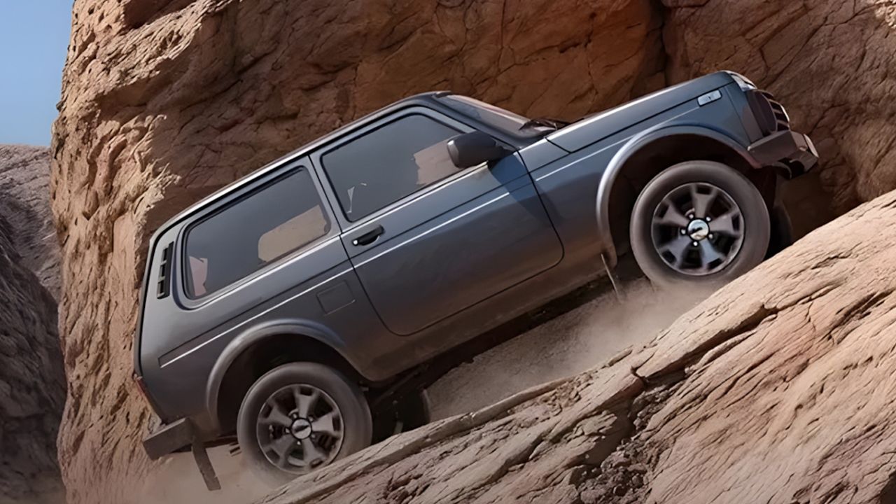 Un airbag como gran novedad en 2026, el LADA Niva se moderniza por primera vez en casi 50 años y no es lo único nuevo