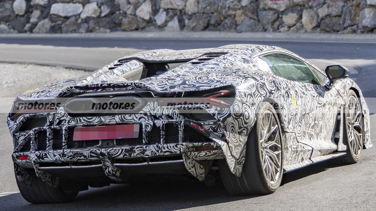lamborghini-revuelto-fotos-espia-2026116