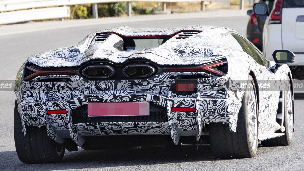 Fotos espía Lamborghini Revuelto Spyder 2028