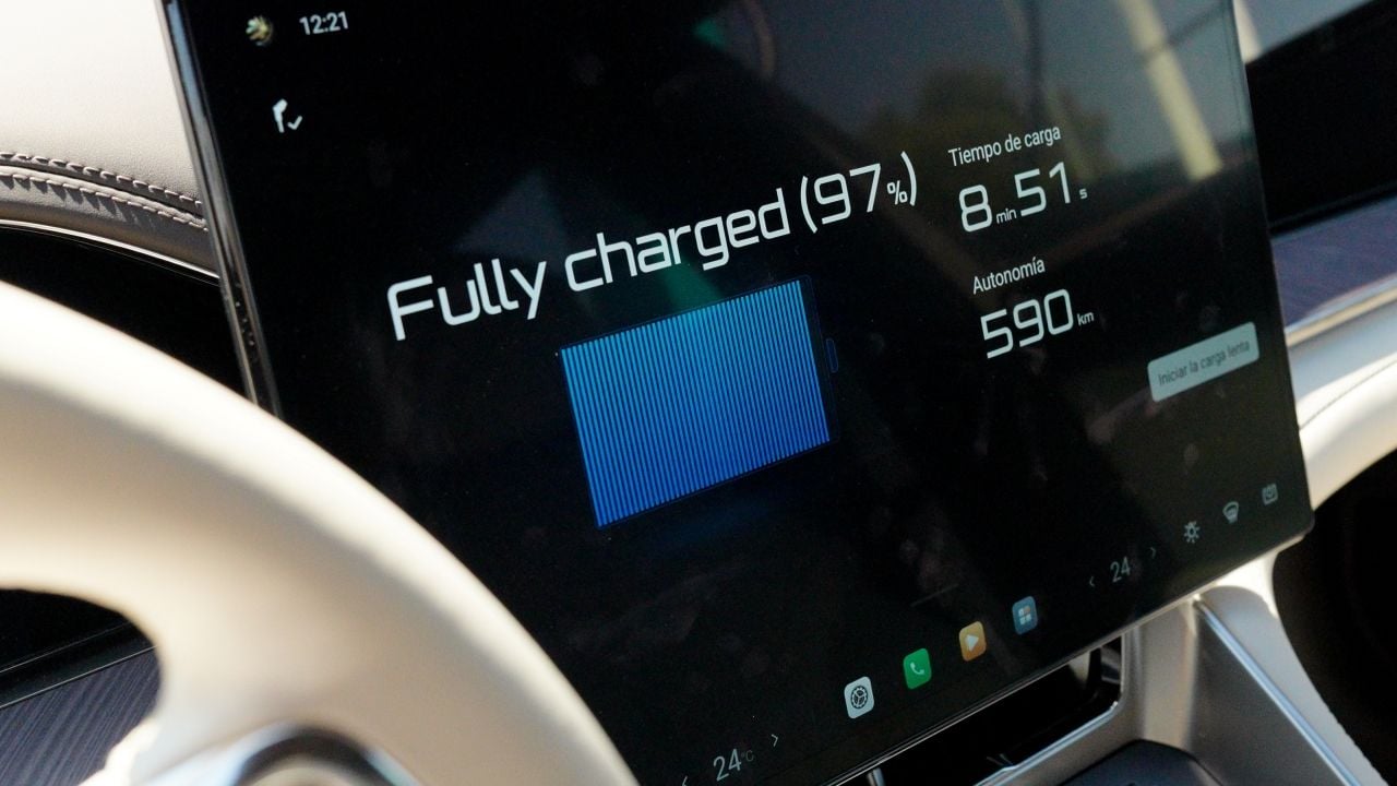 Los españoles ya han decidido cuánto tiempo aceptan perder junto a un cargador antes de cansarse del coche eléctrico