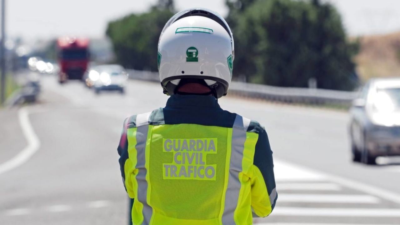 Un gesto que muchos conductores olvidan en la ciudad puede costarles hasta 200 euros
