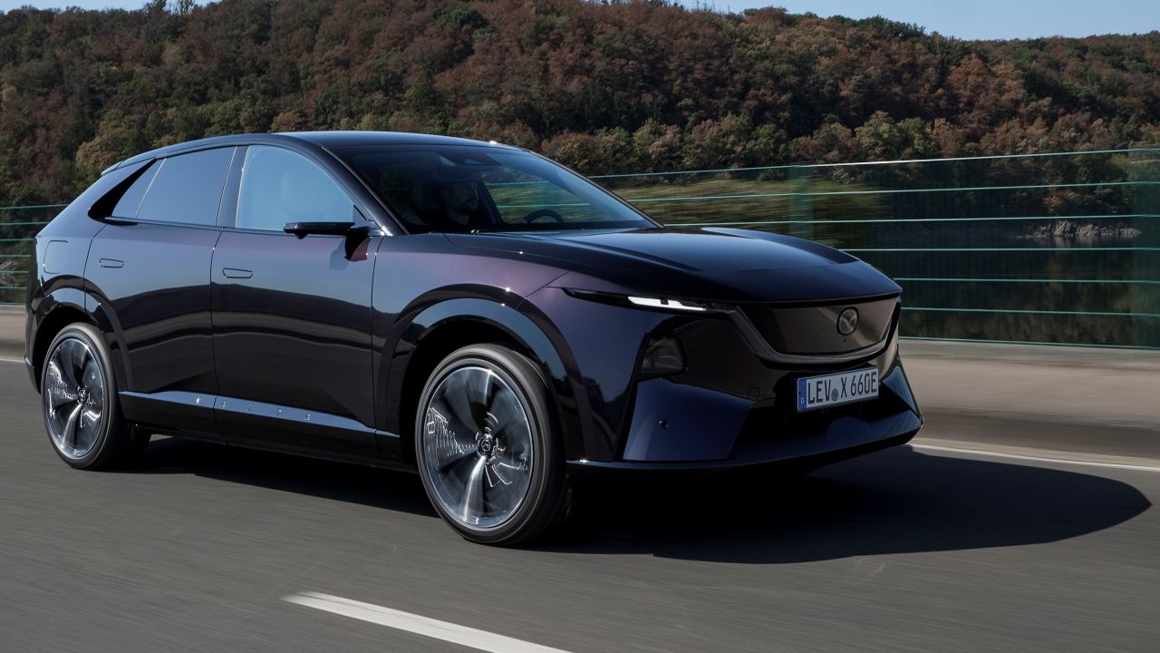 Mazda CX-6e