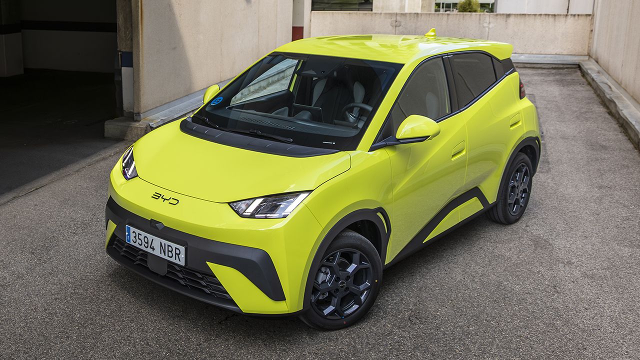 BYD rebaja 7.300 € el Dolphin Surf y lo deja más barato que el Dacia Sandero