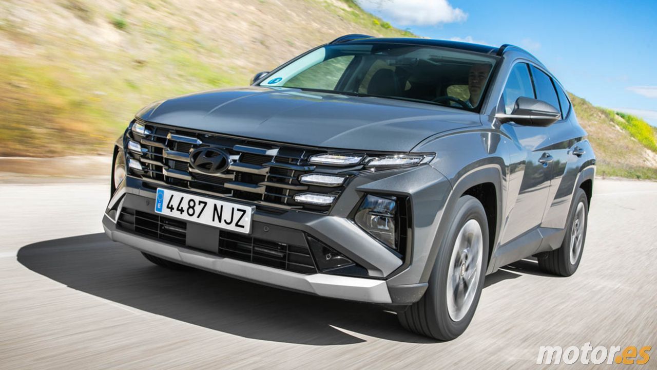 El Hyundai TUCSON híbrido baja más de 10.000 € y cuesta menos que el Toyota Corolla Cross pese a tener 239 CV