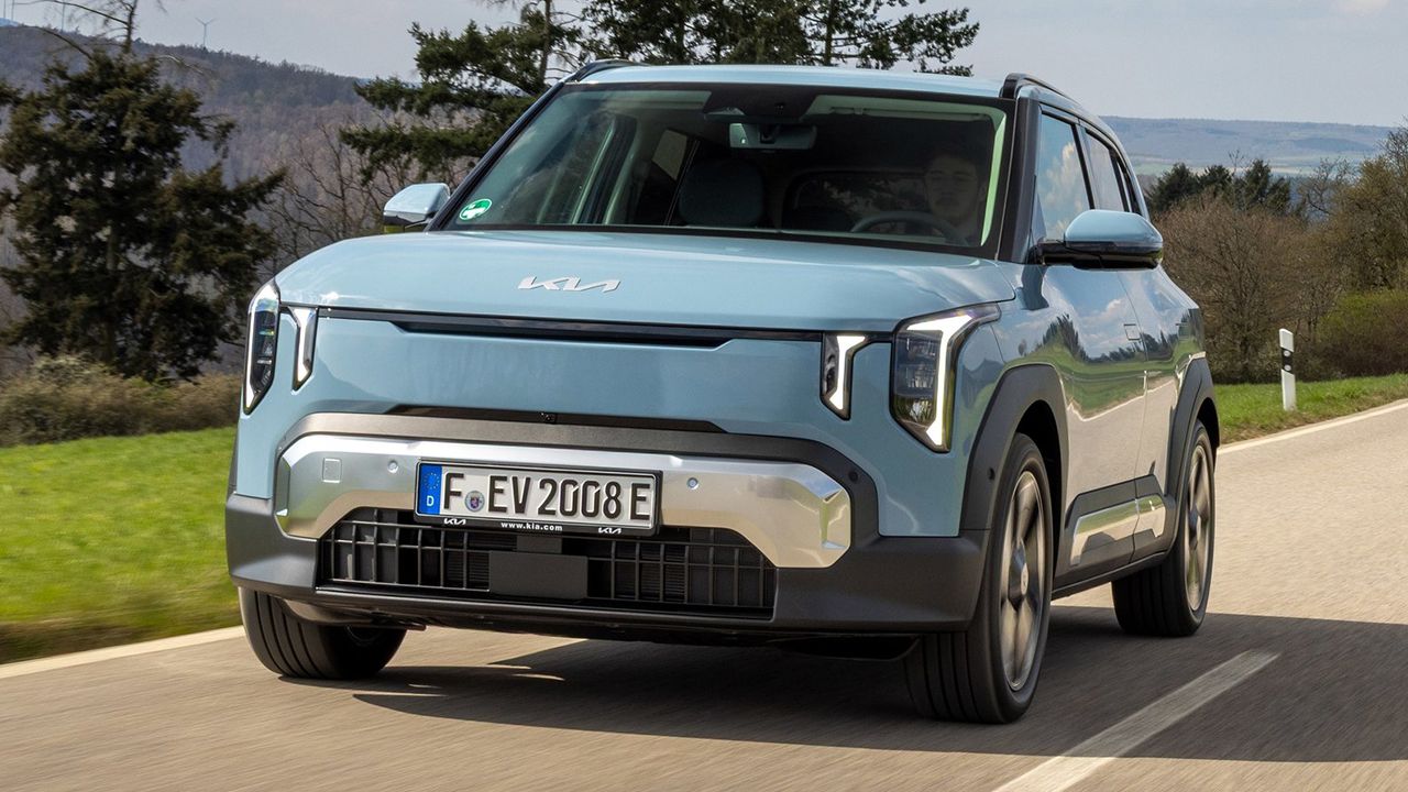 KIA EV2