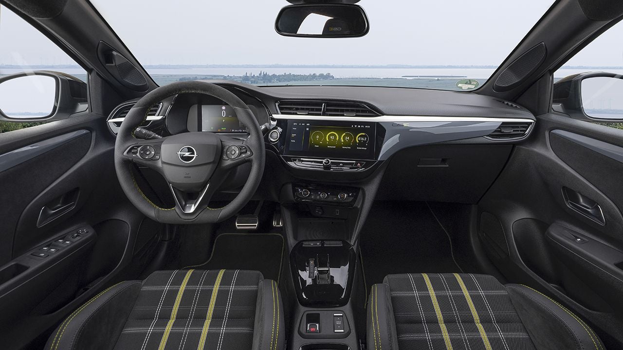Opel Corsa GSE - interior