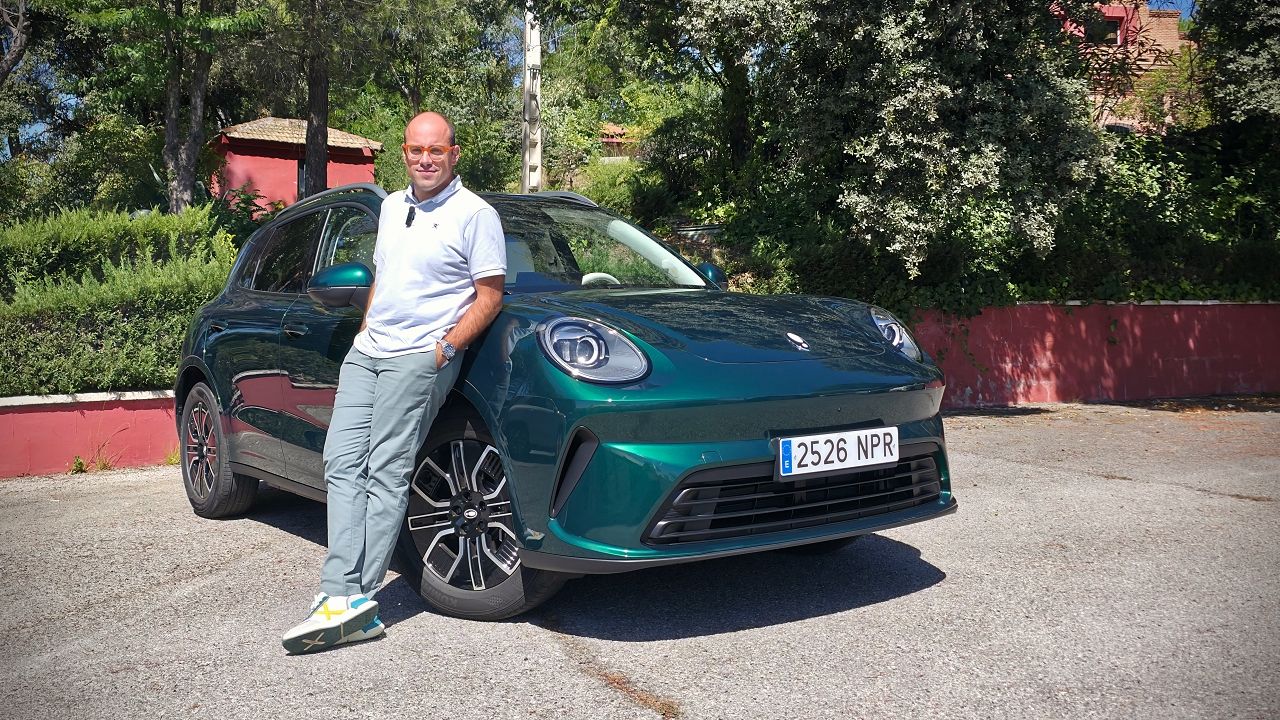 Pruebo el compacto chino más reciente del país: cuesta menos de 20.000 € y llega en formato eléctrico, híbrido y de gasolina