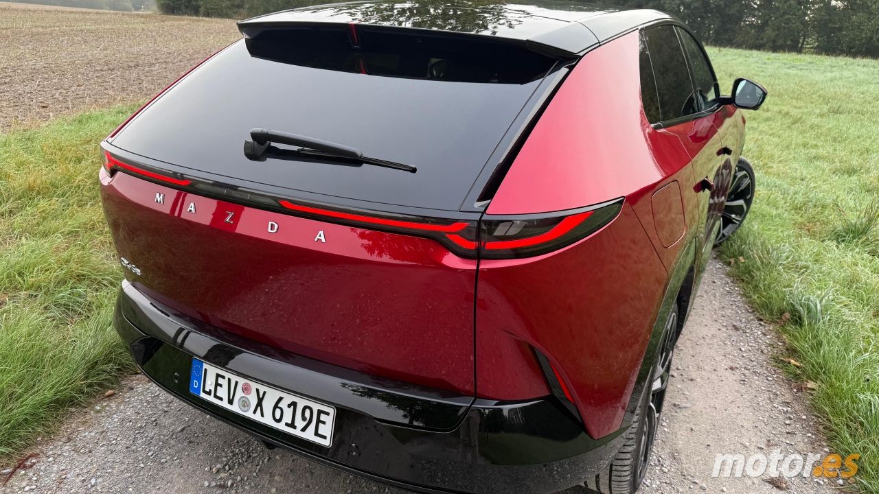 Mazda CX-6e