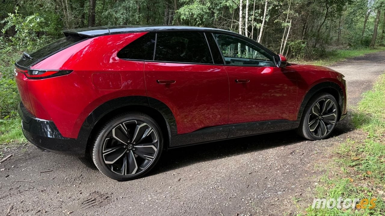 Mazda CX-6e