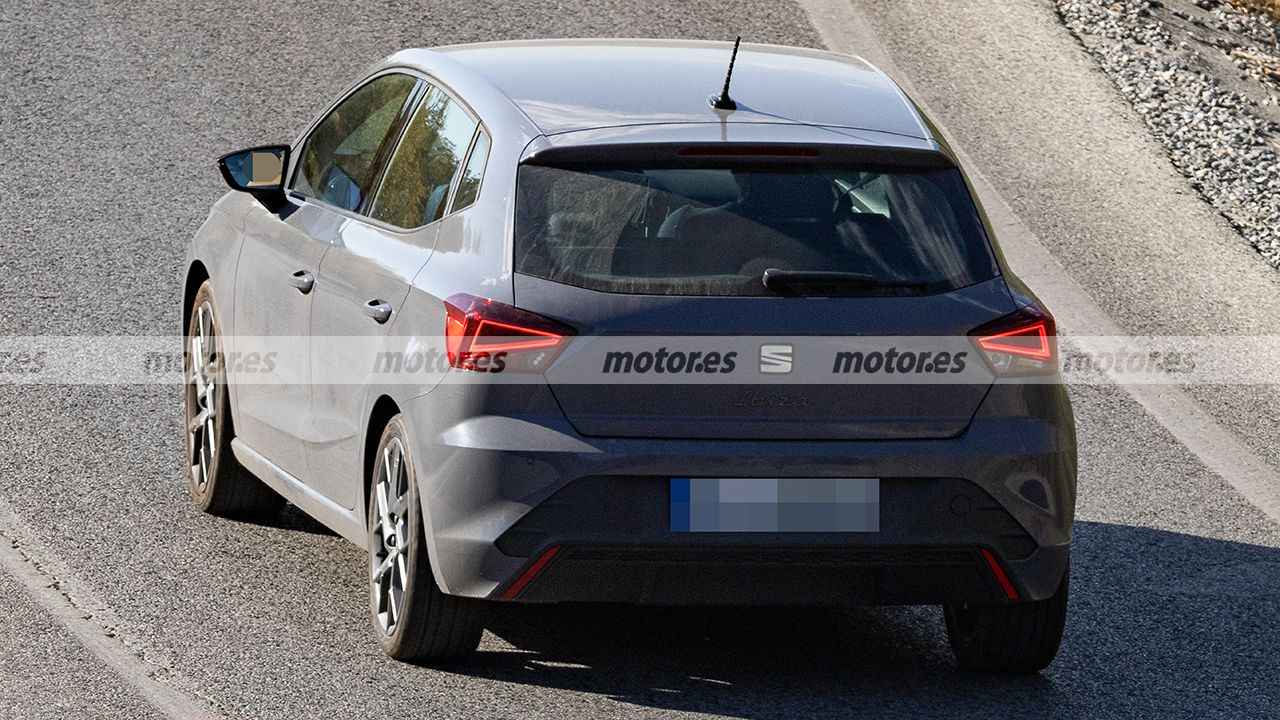 SEAT Ibiza MHEV - foto espía posterior