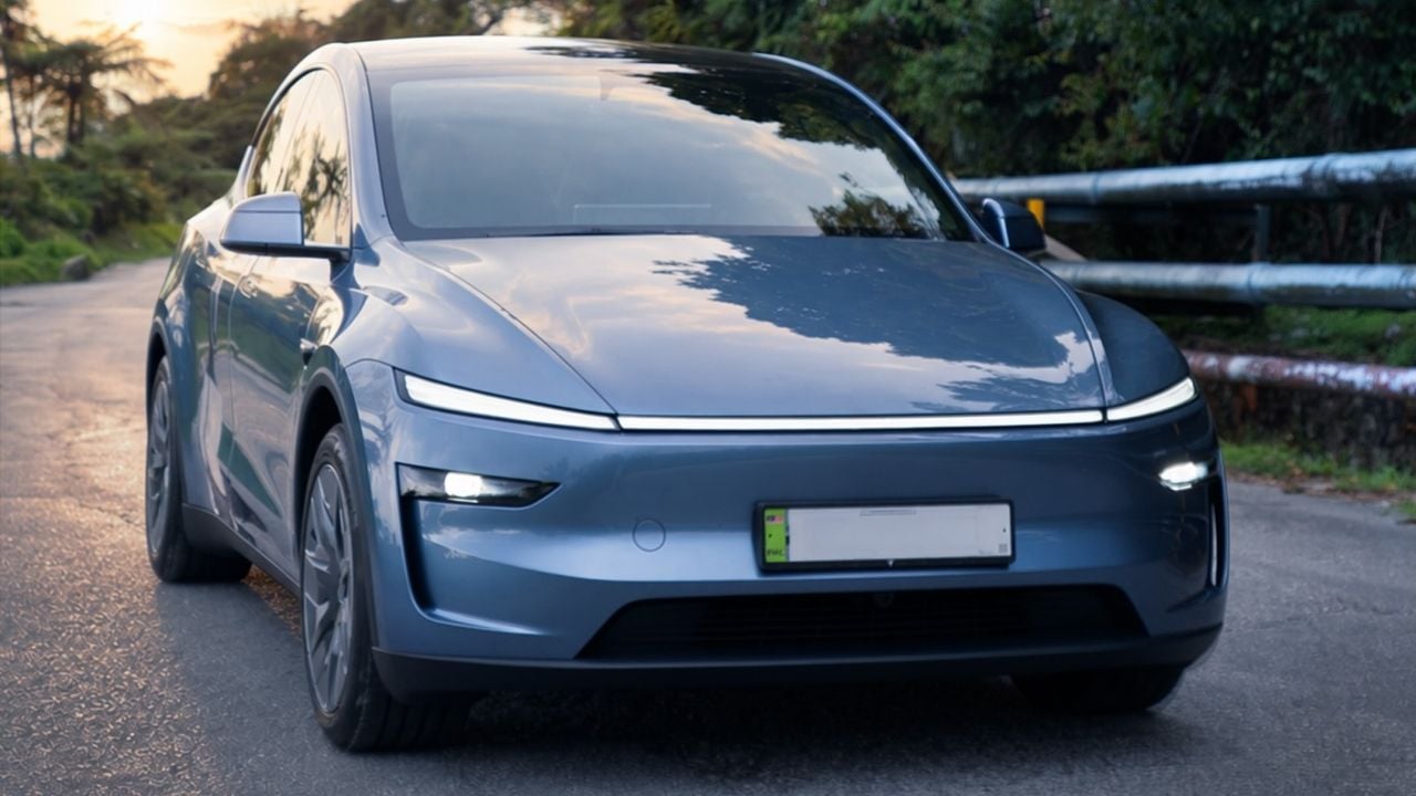 Tesla no soluciona el problema del Model Y L, pero rebaja en el manual la altura que considera normal