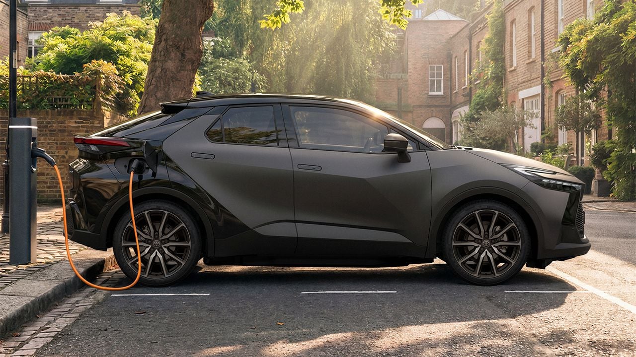 Toyota pone precio al nuevo C-HR, llega la gama 2027 con un acabado GR Sport más deportivo
